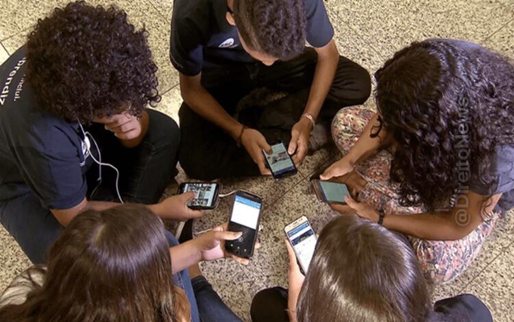 PL, projeto de lei