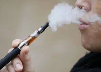 vapes, dispositivos eletrônicos de fumar