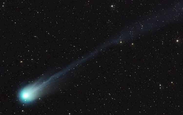 Astro misterioso, Estrela demoníaca, Cometa sinistro