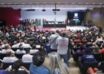 Interação com funcionários públicos da educação, Conversa com colaboradores do governo federal da área educacional