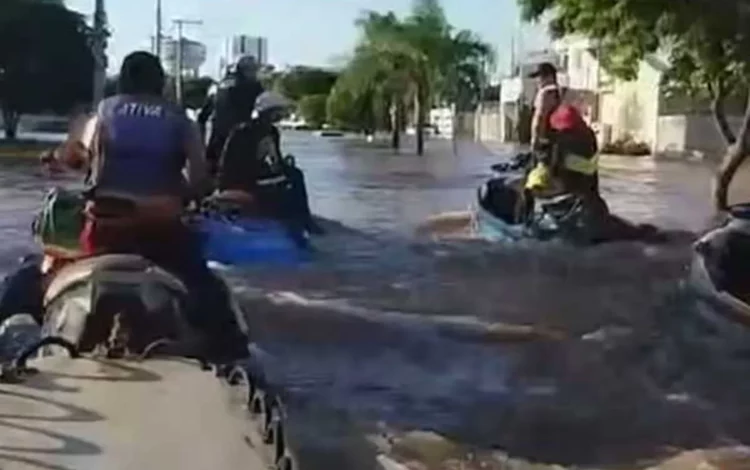 rescue, assistência, socorro;