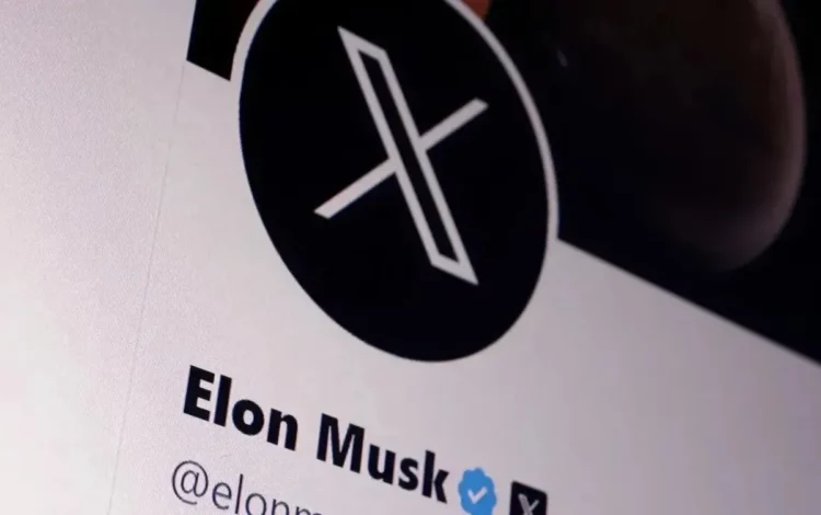 CEO, Tesla, bilionário;