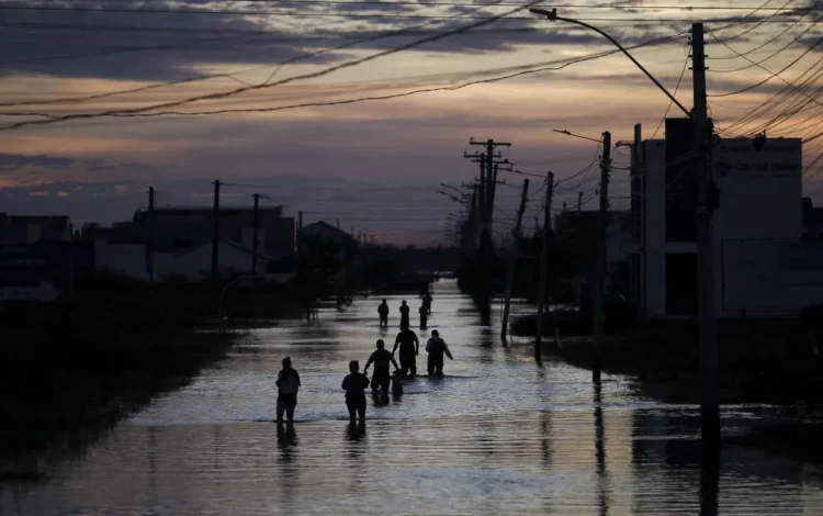 precipitação, tempestade;