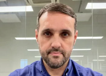 replicação de dados, segurança, recuperação de dados.