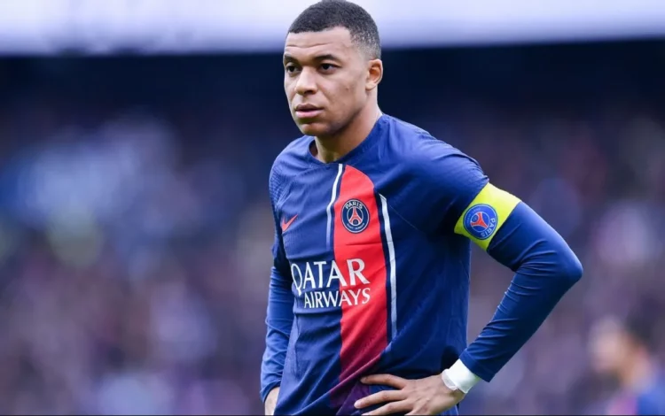 Paris Santo-Germano, Mbappé;