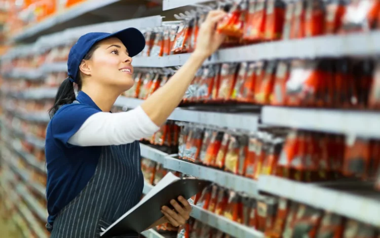 uma das 10 maiores redes de supermercados do Brasil;