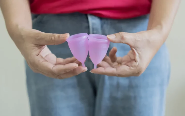 absorventes, normais, silicone, TPE, material hipoalergênico.