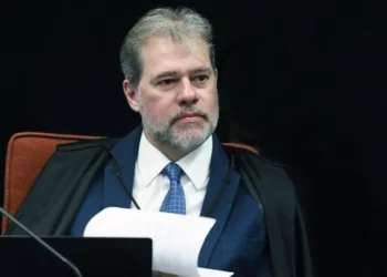 judicial, intervenção, judicialização, revisão;