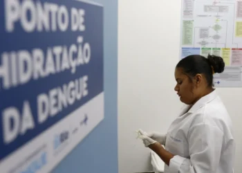 doença, por mosquito, Aedes aegypti;