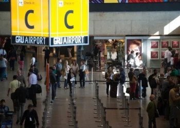 programa de passagens aéreas baratas, programa de desconto em passagens aéreas;