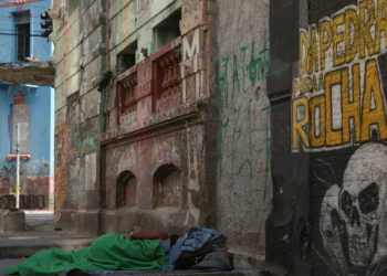 Moradores de rua, Pobres urbanos;
