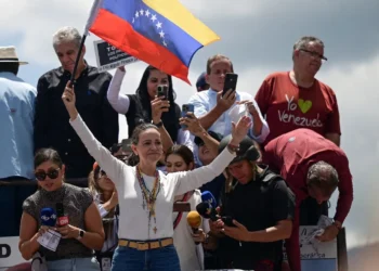 protestos, manifestações;