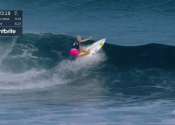 Tati, brasileira, representante, feminina do, Brasil, surfista.