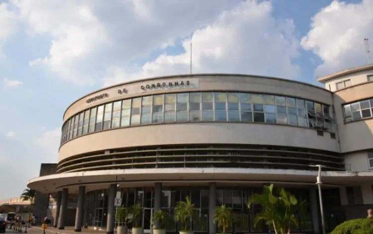 operadora, aeroportuária espanhola;